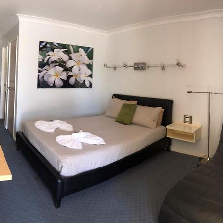 Carnarvon Gateway Motel Exterior photo