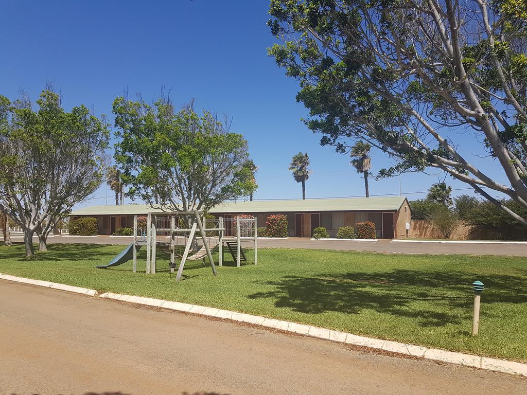 Carnarvon Gateway Motel Exterior photo